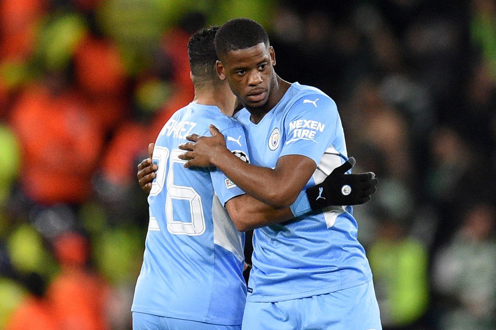 u20灏忓皢闂叆鍐宠禌,鏇煎煄u20