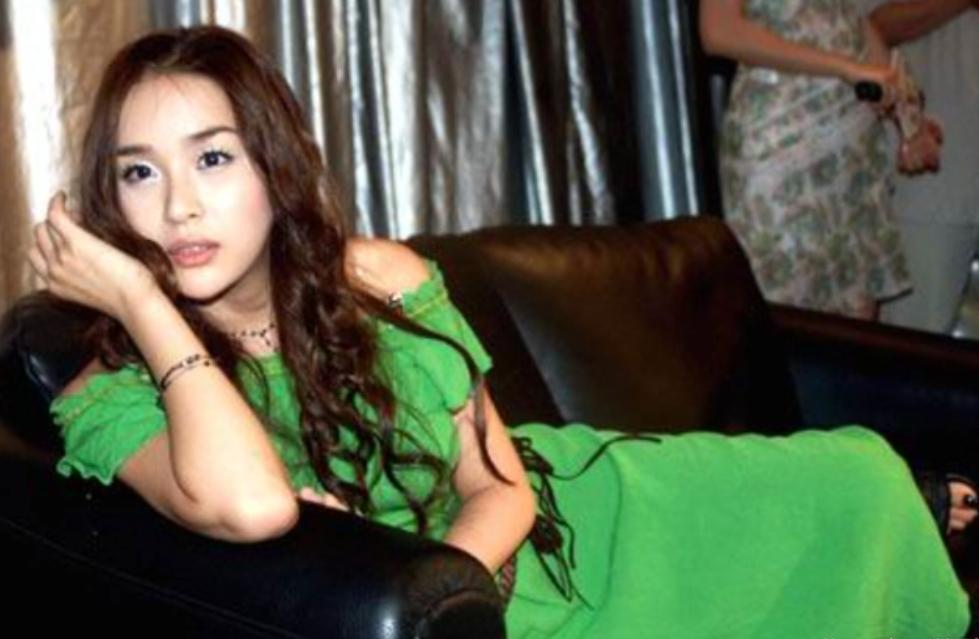 河莉秀变性前照片,44岁变性后的河莉秀