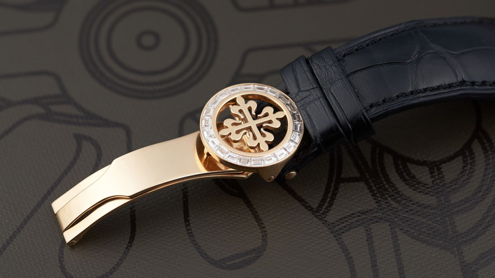 百达翡丽蓝血贵族5712g,腕表里的蓝血贵族