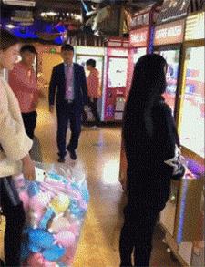 如果有人欠你钱不还你该怎么办,如果有人欠你钱不还拉黑怎么办