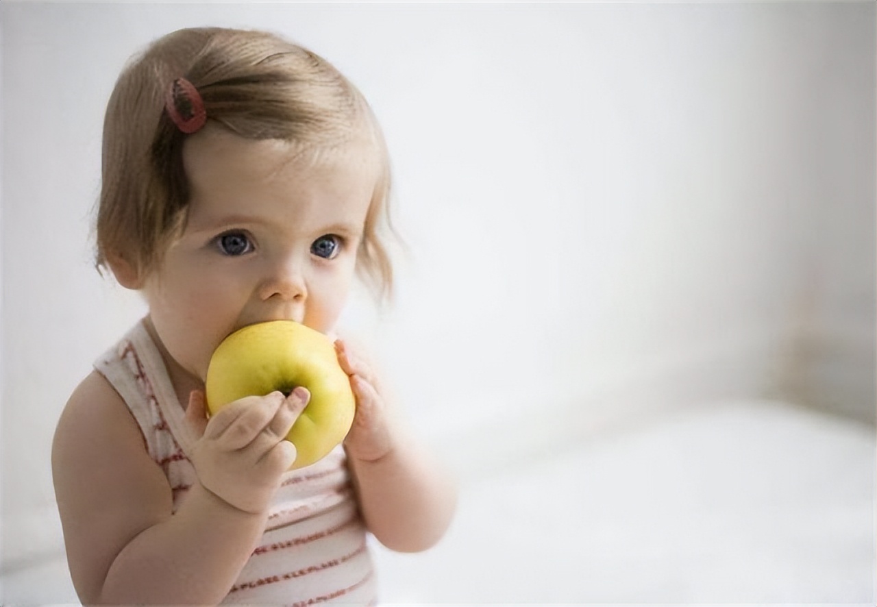 头上有两个旋智商高吗,孩子头上旋的个数暗示孩子智商