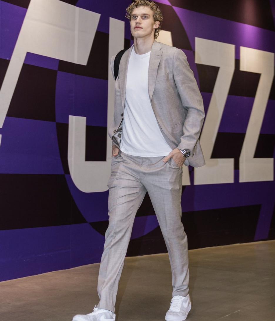 2月24日nba火箭vs勇士,明天勇士vs爵士库里上场吗