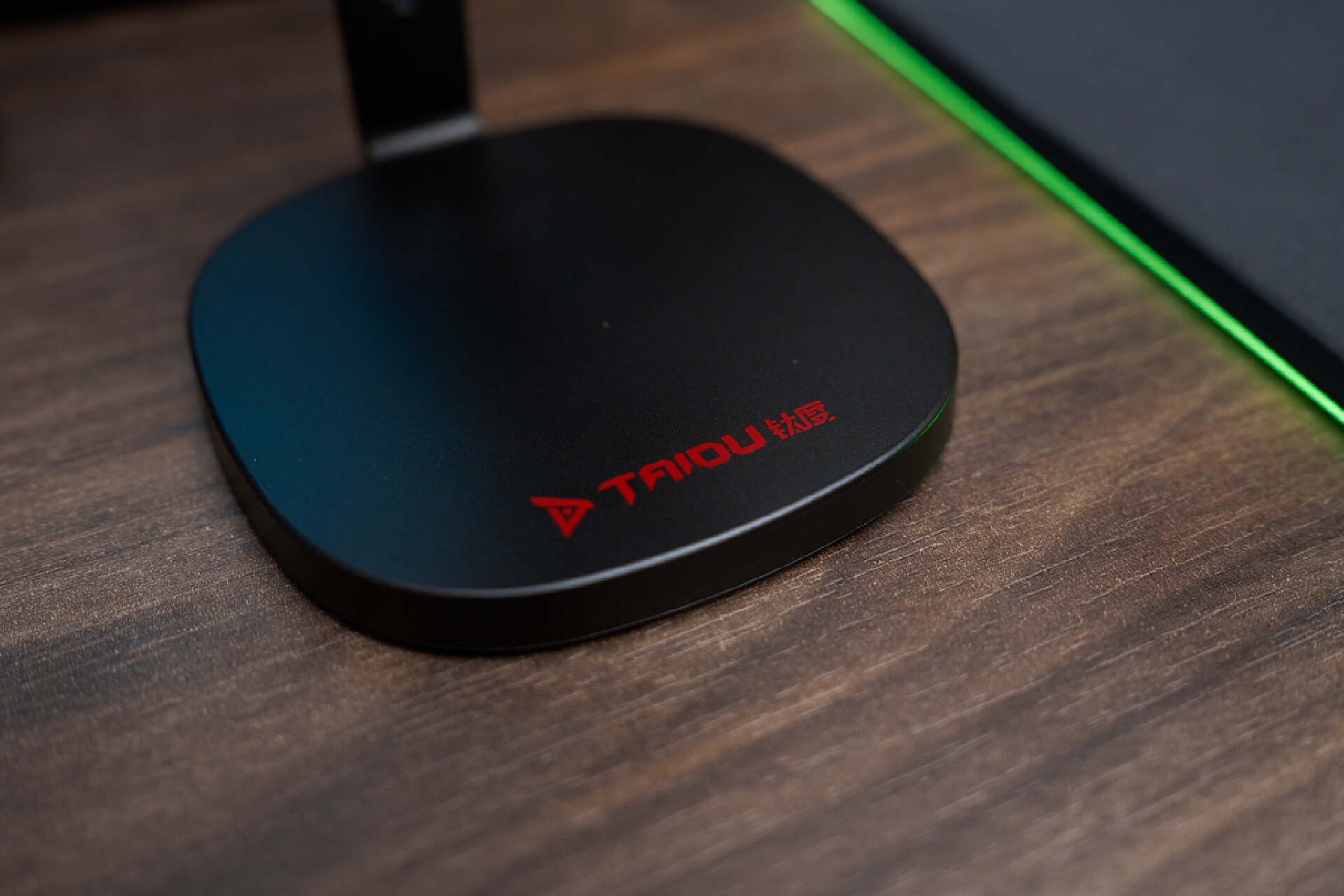 价格亲民的耳机,价格低性价比高又降噪的耳机