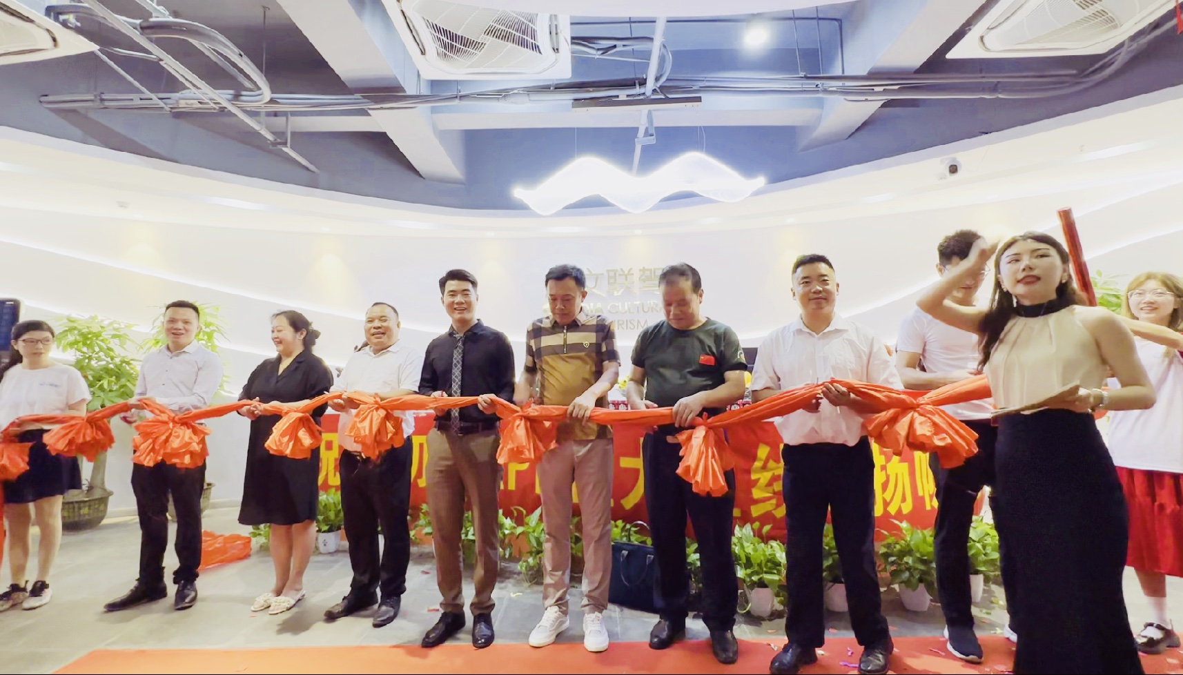 浜垵瓒ｆ墜鏈篴pp浠嬬粛,浜垵瓒pp