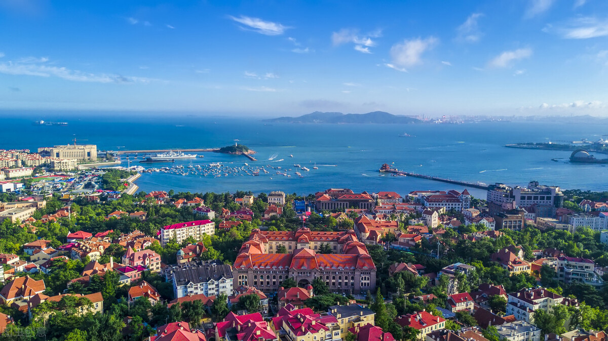 青岛港口与城市发展的关系,青岛和大连哪个港口大