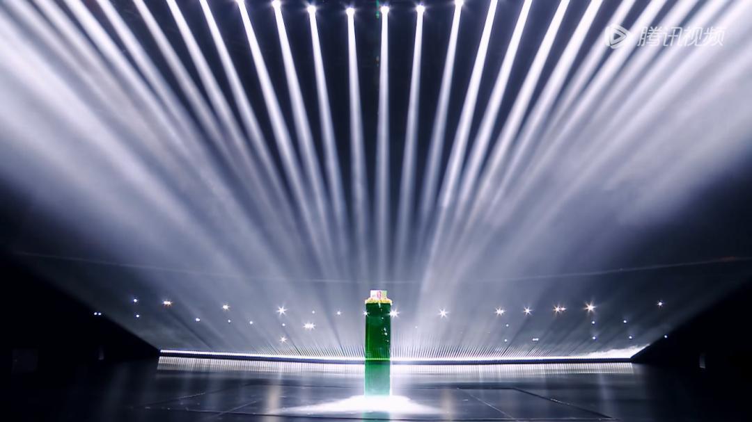 最近超火舞台表演,人气爆棚舞台表演火爆现场