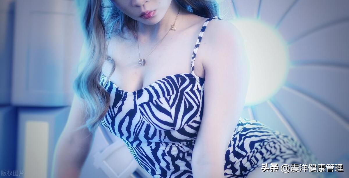 女性年龄越大对男性要求越低,女性到了中年生理系统比男性更高