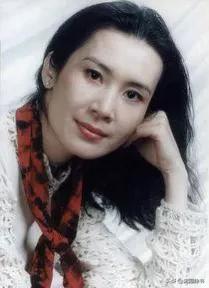 长得貌美如花演技不温不火女星,女明星惊艳时光的盛世美颜