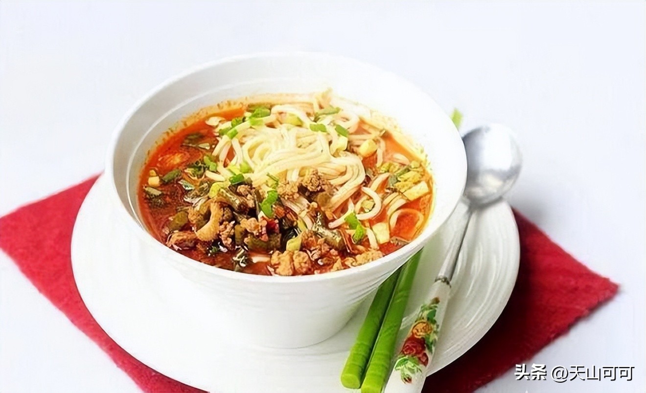 煮面条怎么煮才好吃家常做法,怎样煮面条最好吃简单做法
