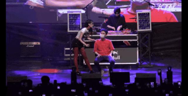 韩国女爱豆着装引争议，衣服盖不住侧乳，网友：是在弘扬传统文化