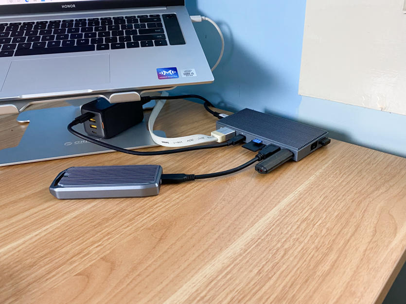 扩展坞和移动硬盘有什么区别,笔记本多用扩展器