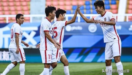 成都蓉城足球俱乐部多少钱,成都蓉城足球俱乐部阵容