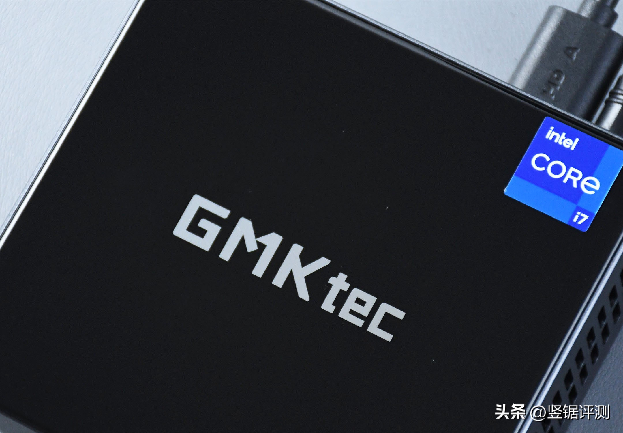 极魔客m2迷你主机,极摩客k6和m2哪个玩游戏比较好