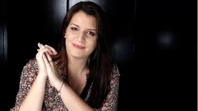 女部长拍性感照登上“花花公子”封面，到底是自由开放还是随便？