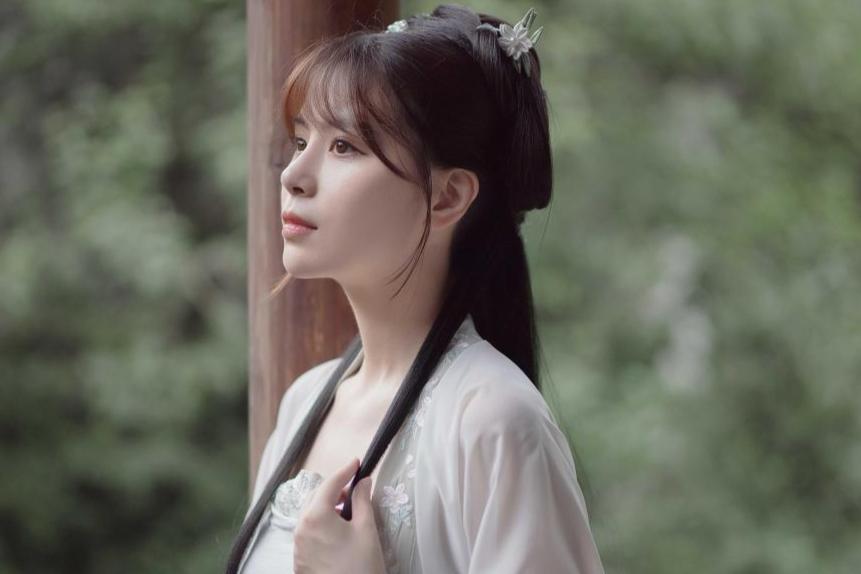 现代诗人写拟人化七绝,写七绝诗的简单方法