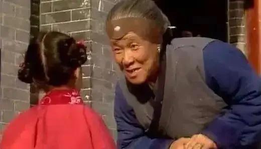 “刘姥姥一进荣国府”不失为一个完美的公关案例和成功的营销策略