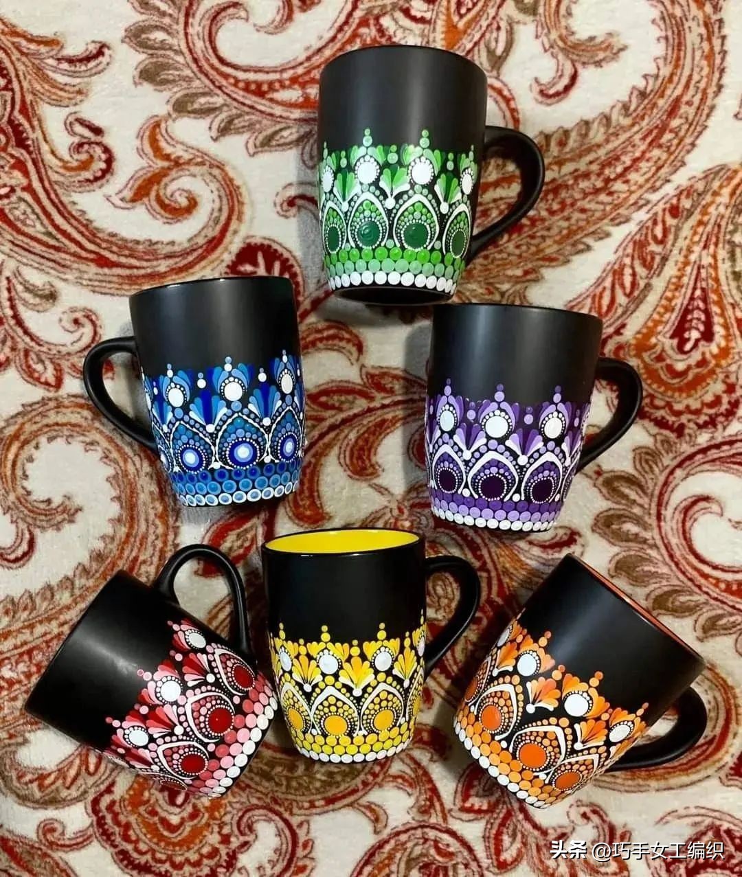 她用粗细不同的铅笔，棉签，牙签，筷子…竟把家里的旧物翻了个新