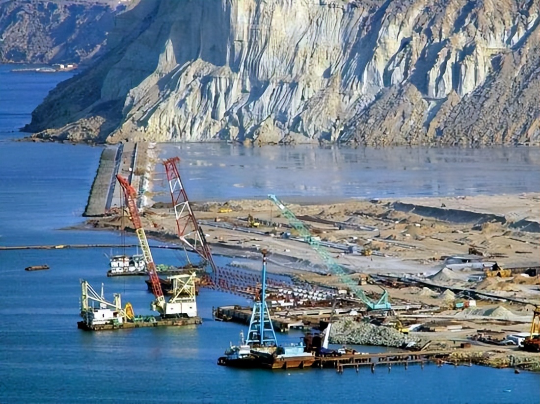 巴基斯坦向乌克兰援助多少武器,给乌克兰送武器的国家