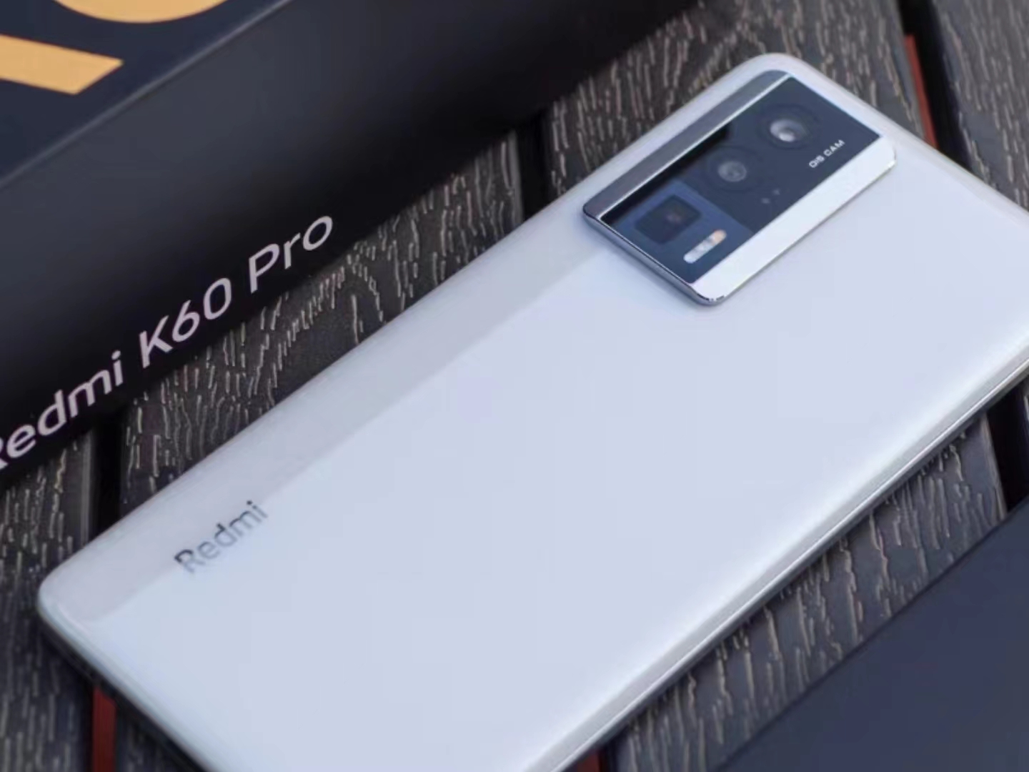 选手机要把钱花在刀刃上，2023最适合买的3款3000元档的手机