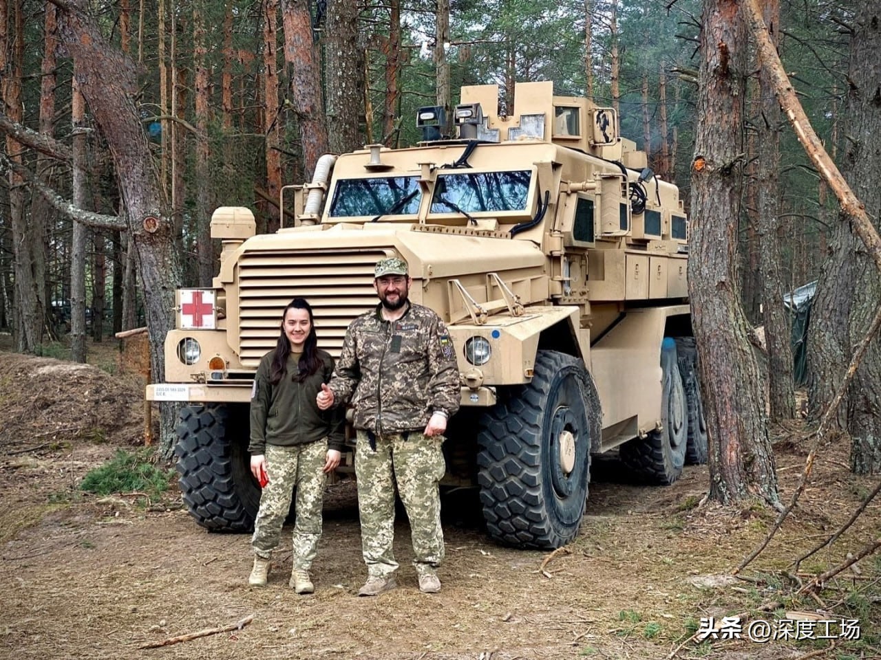 乌军集中100多辆坦克猛攻俄军,乌军第二轮反攻无法突破俄军防线