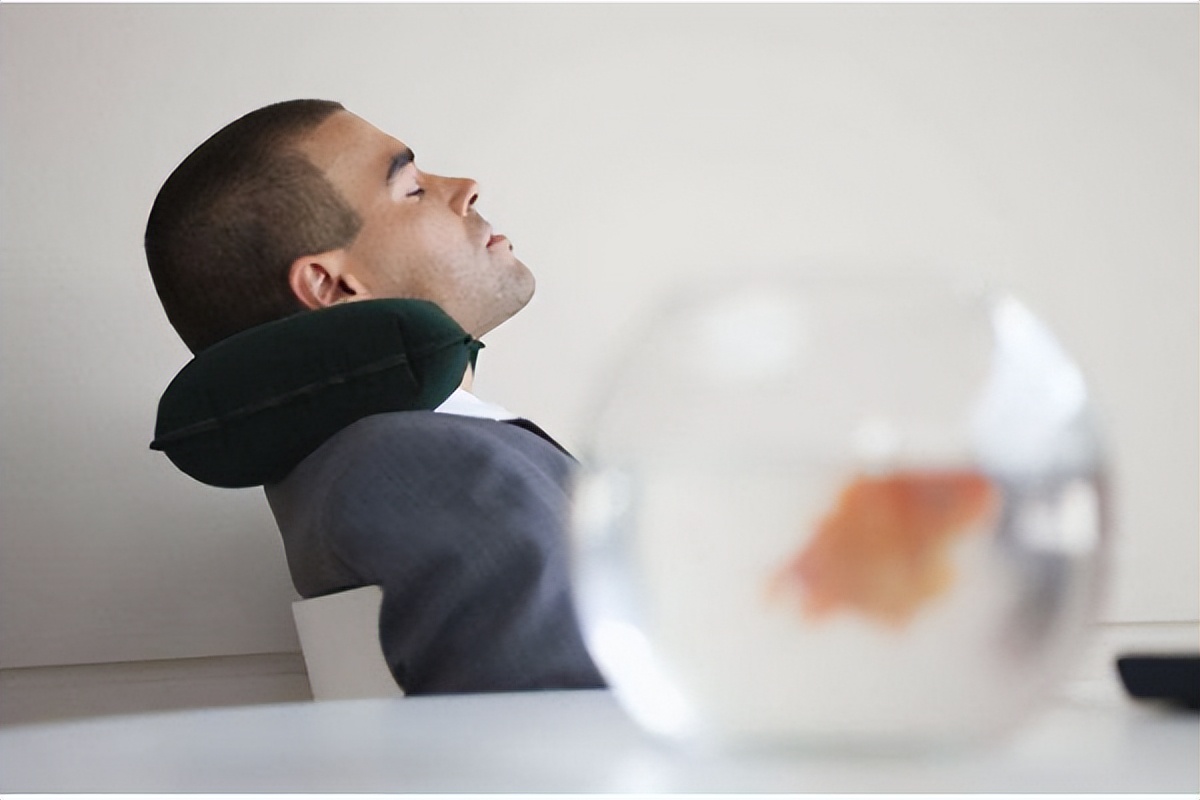 头皮屑太多怎么办最有效方法,头皮屑太多有什么妙招