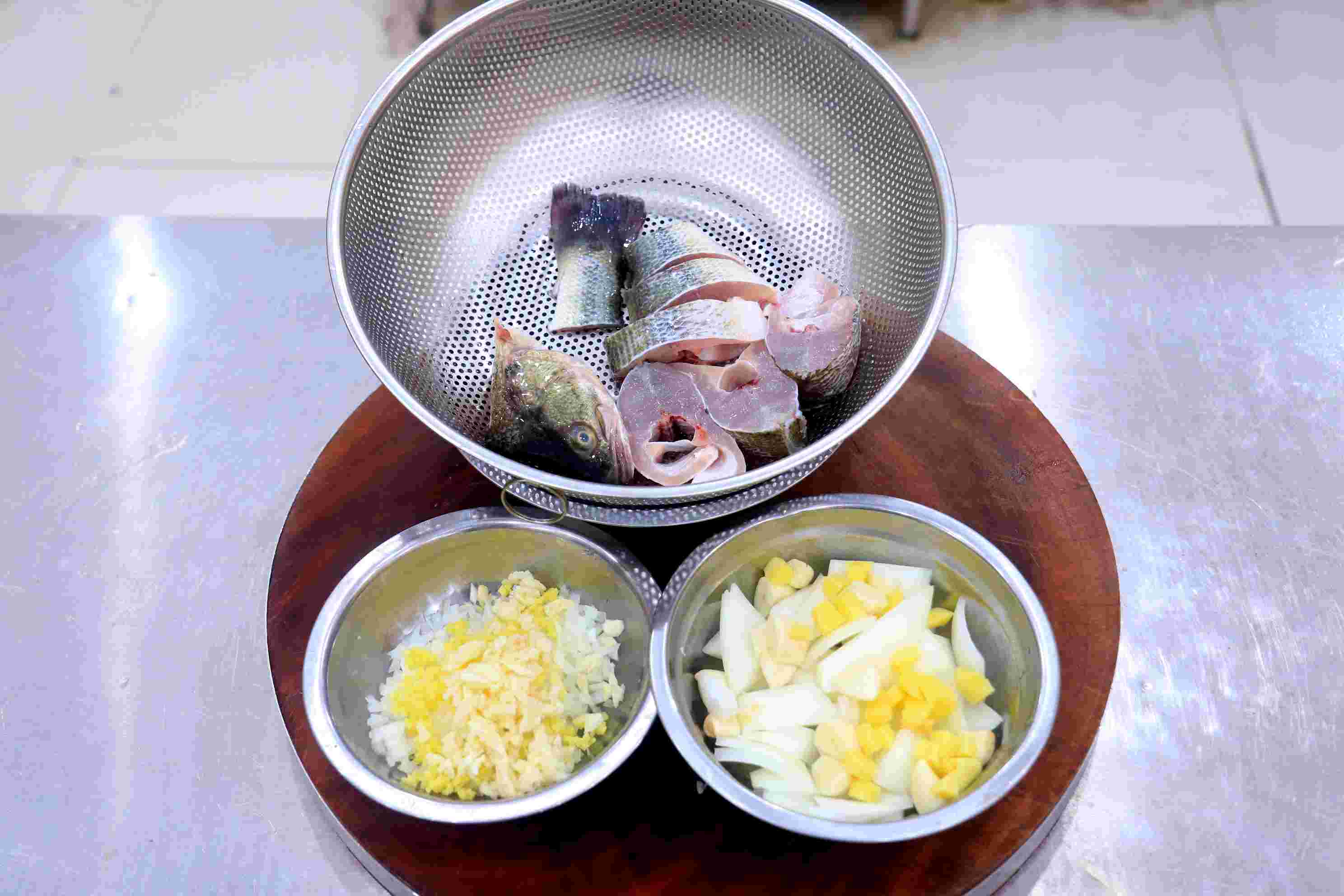 建议中老年人少吃苦瓜和西瓜,建议中老年人三伏天少吃苦瓜