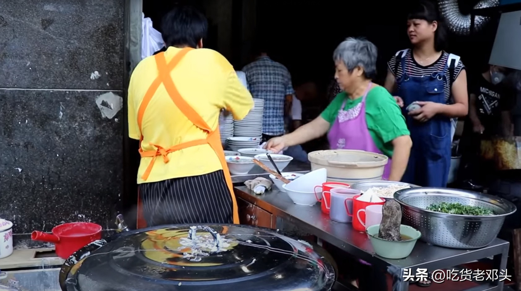 最好吃的早餐3元一碗,老奶奶做的早餐店几十年不涨价