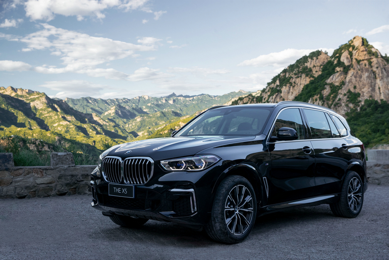 宝马x5xdrive30i曜夜版顶配,宝马x5xdrive30li尊享型m运动曜夜