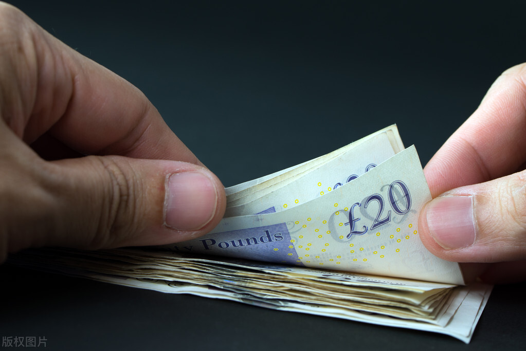 50英镑1秒的女孩，天价陪睡按秒收费！揭秘留学生圈子有多乱？