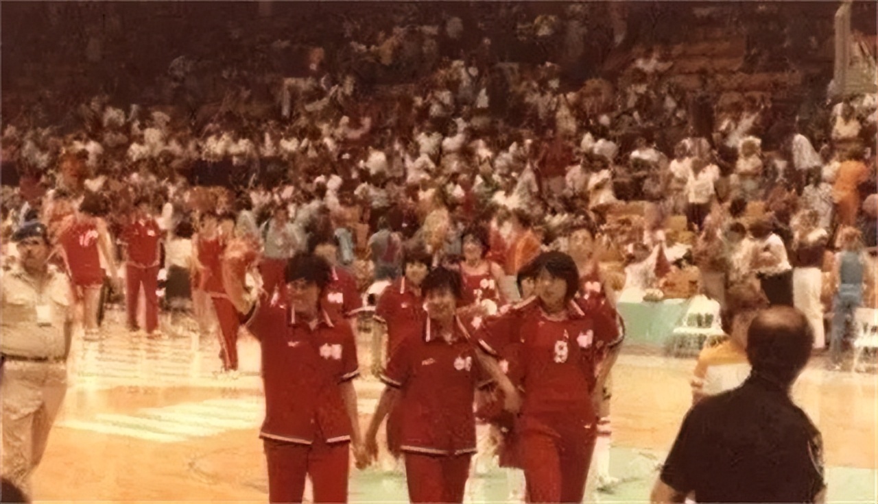 女篮队员陈月芳生平,中国女篮前中锋陈月芳身高