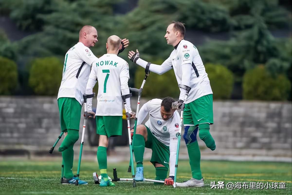 癌症，肾衰竭，截肢。三位足球运动员用亲身经历教你做生活勇士