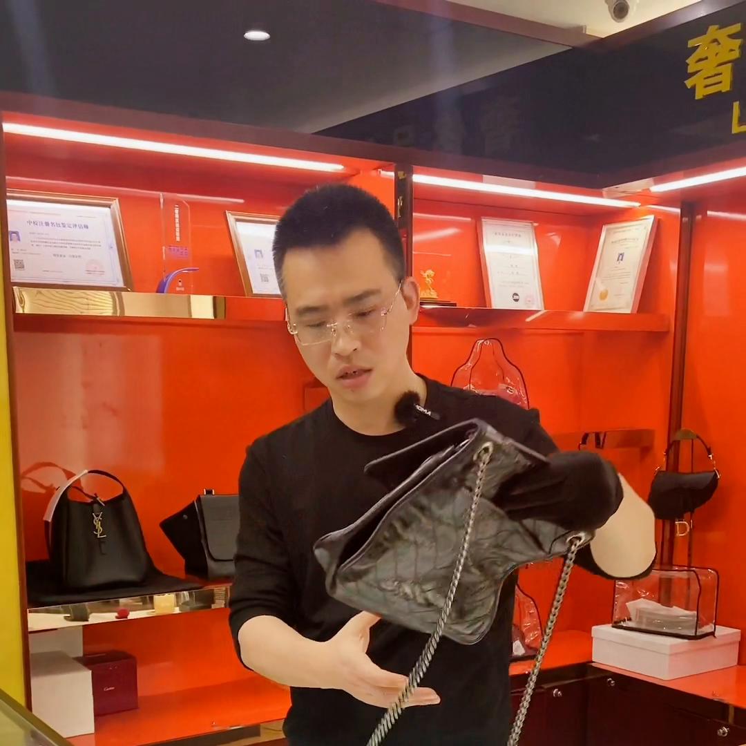 去年17000买包，还值多少？#唐山