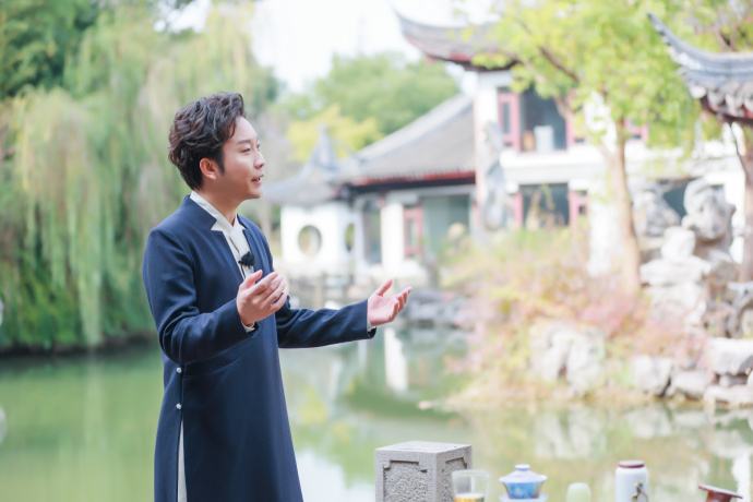 李玉刚经历过哪些事,李玉刚经历了什么