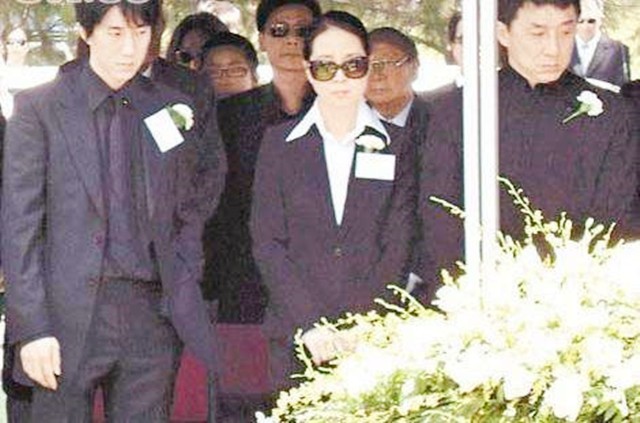 成龙谈林凤娇和房祖名,成龙谈林凤娇房祖名