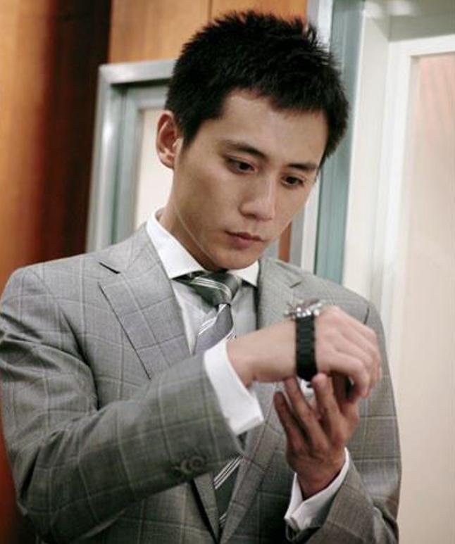 刘烨和谢娜结婚了没,刘烨与谢娜的爱情史