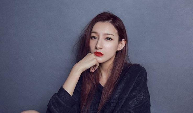 新央视一姐年仅25岁,央视一姐李红现状