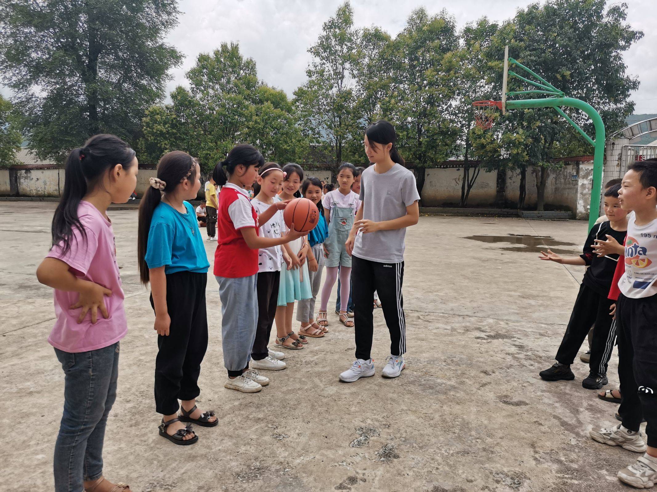 4月26号的新闻联播,4月21日的新闻联播