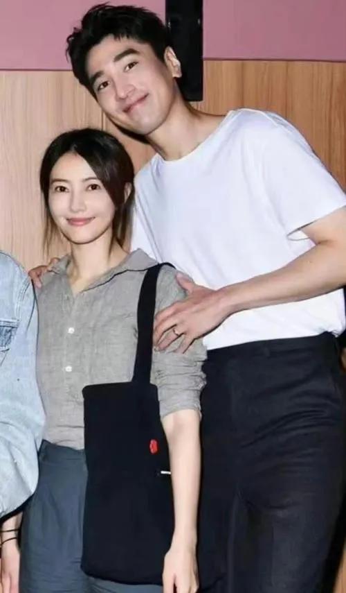 高圆圆的辛酸情史,高圆圆谈了几段情史