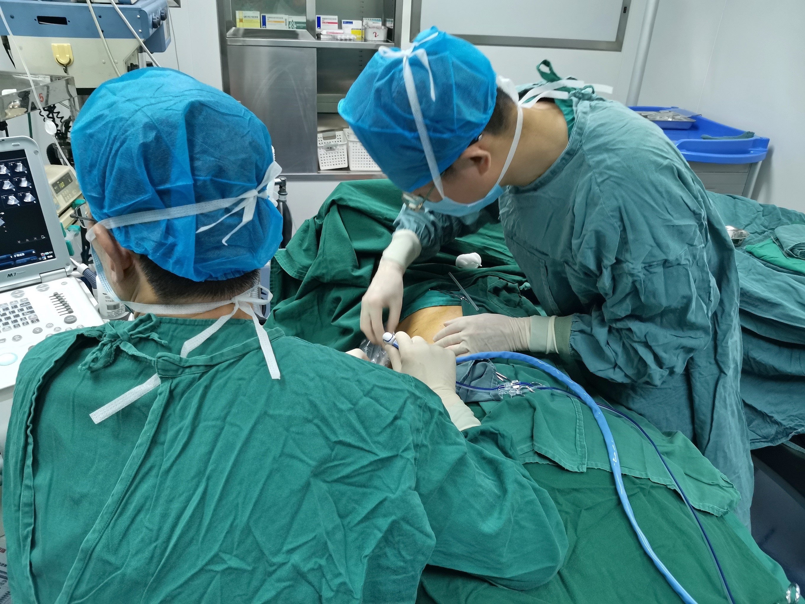 深圳甲状腺肿大怎么治疗?正康医院微波消融