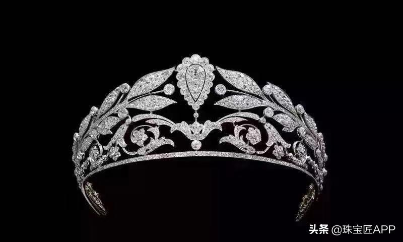 欧洲皇室珠宝冠冕,拿破仑帽300年