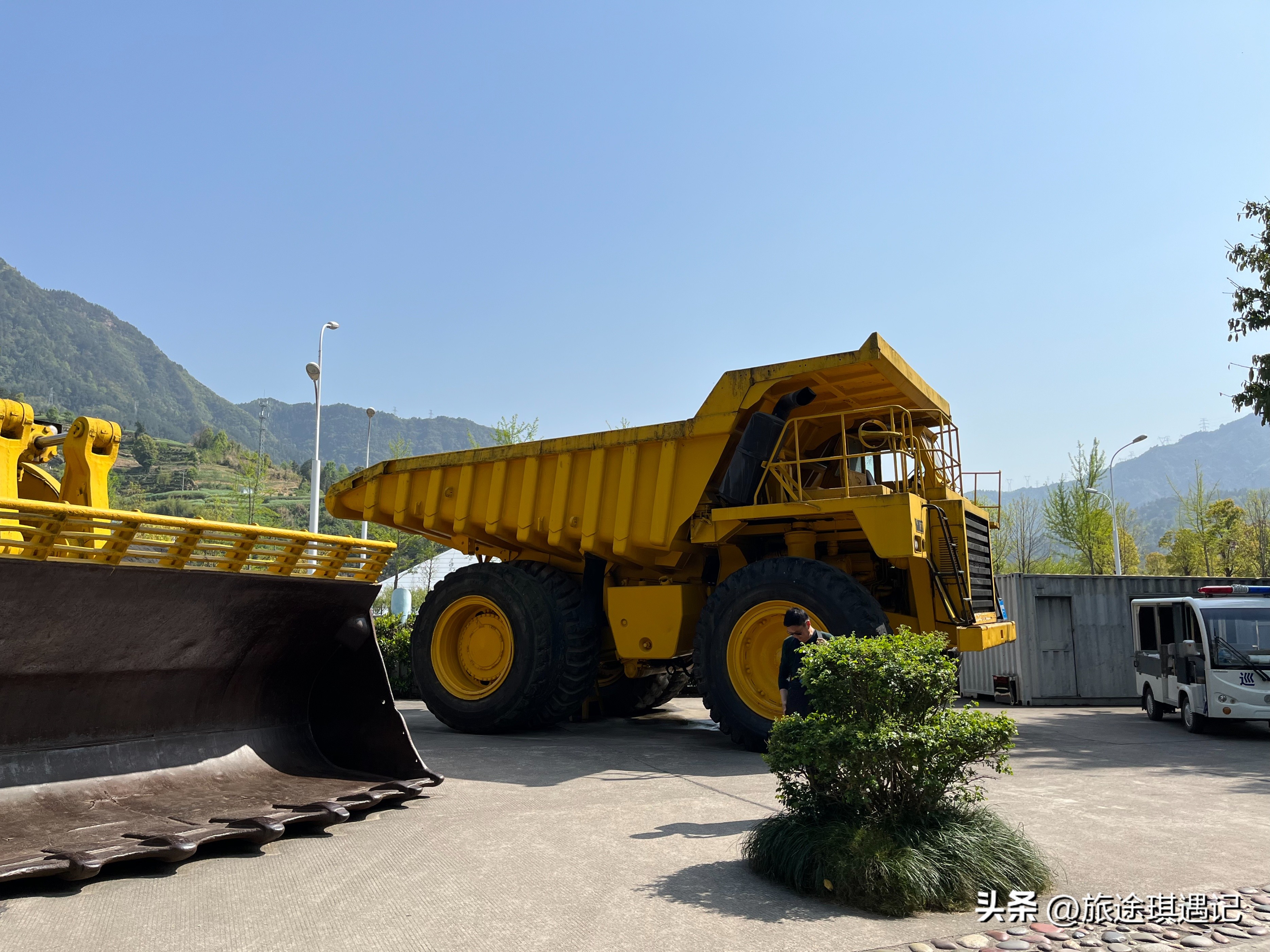 伟大的三峡大坝工程,三峡大坝百万大移民壮观场景