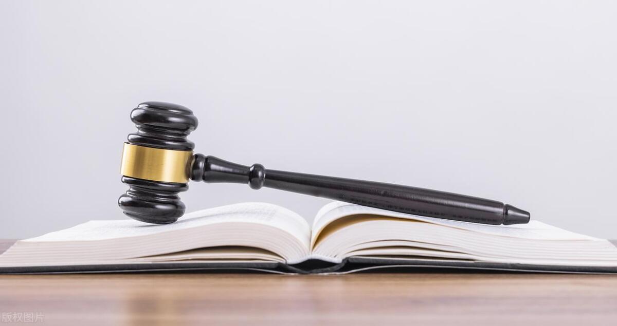 业委会有什么权利换物业,小区物业的权利有哪些