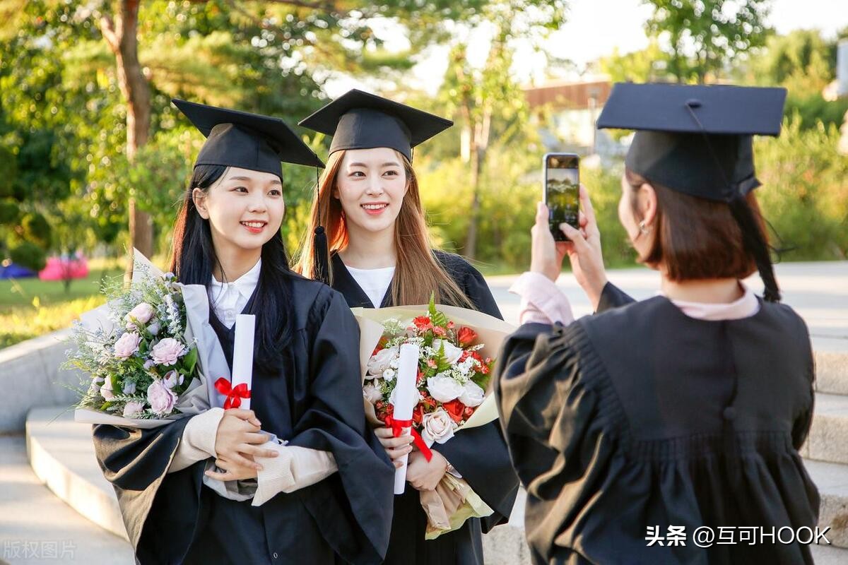 女生毕业删掉90%的同学微信，被删同学大骂有病！