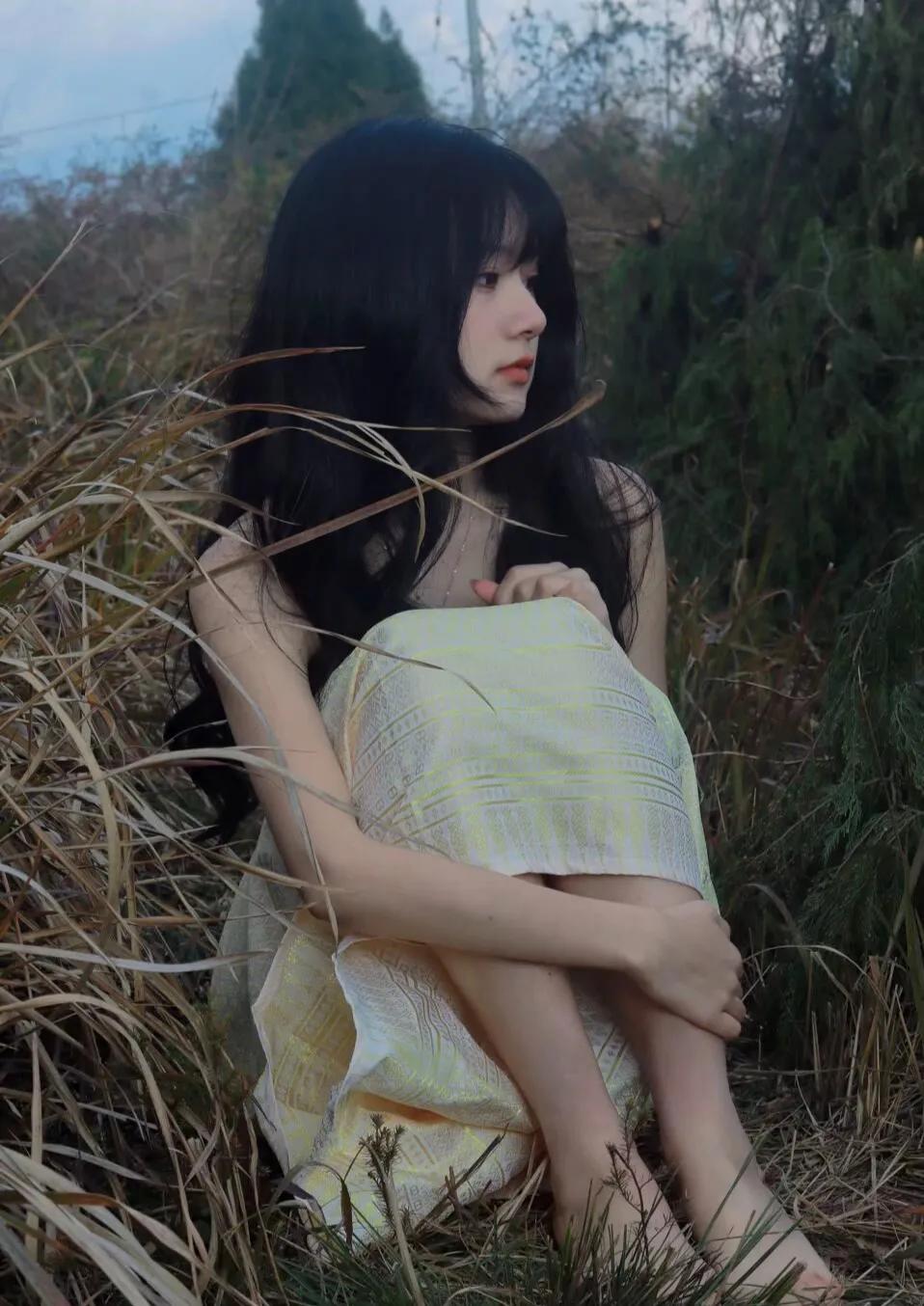 泳装比基尼长腿美女，*袜丝**街拍秀，艺术街拍