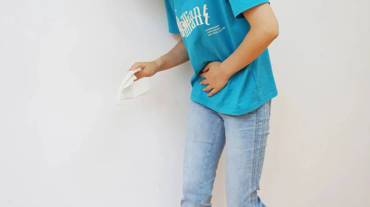 宫颈炎急性的症状有哪些表现,急性宫颈炎是怎么导致的