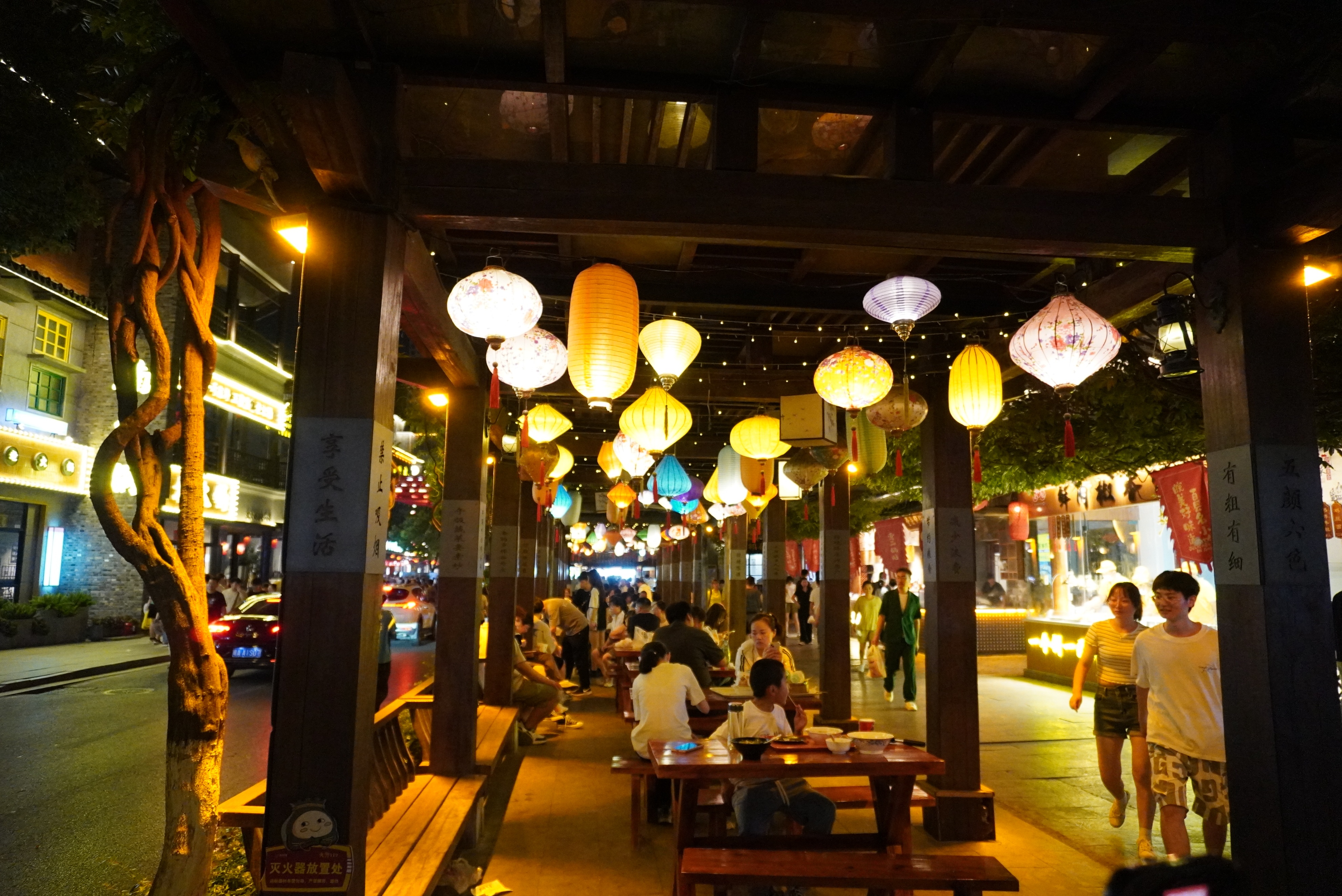 仲夏夜宵,仲夏夜逛夜市