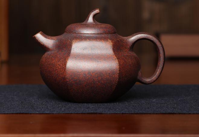 多少钱能买上正宗的紫砂壶,紫砂壶代理定价套路
