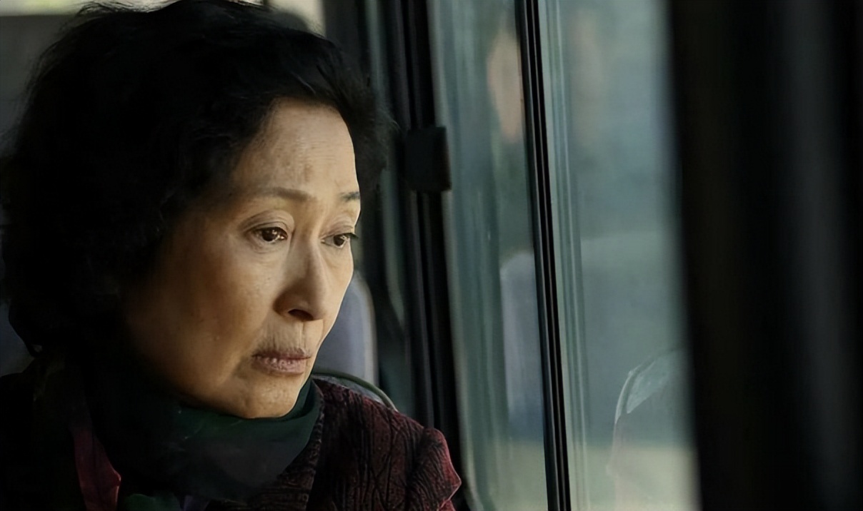 故事：婆婆不让我们回乡过年“赚钱不容易，红包至少两万别回了”