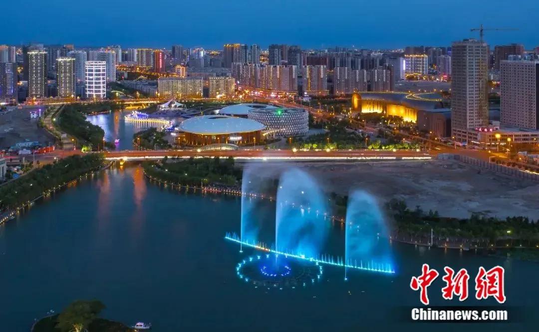 用信用卡维持生活,透支自己的信用卡