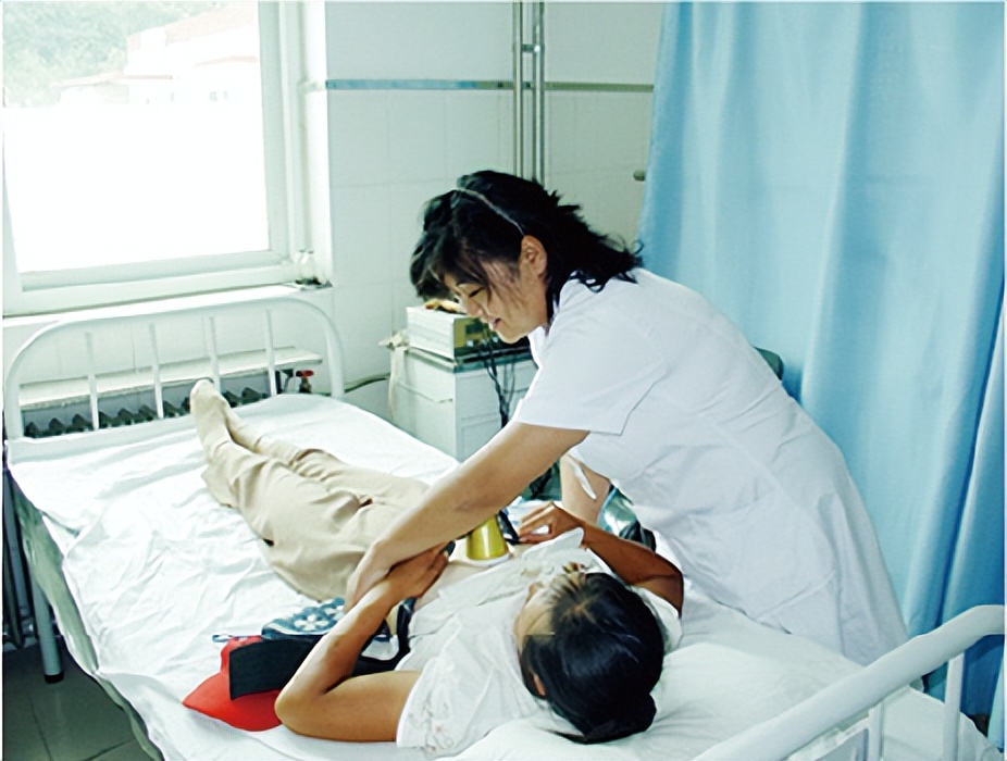 百全毫米波治疗仪的发明者,毫米波治疗仪适合老年人用吗